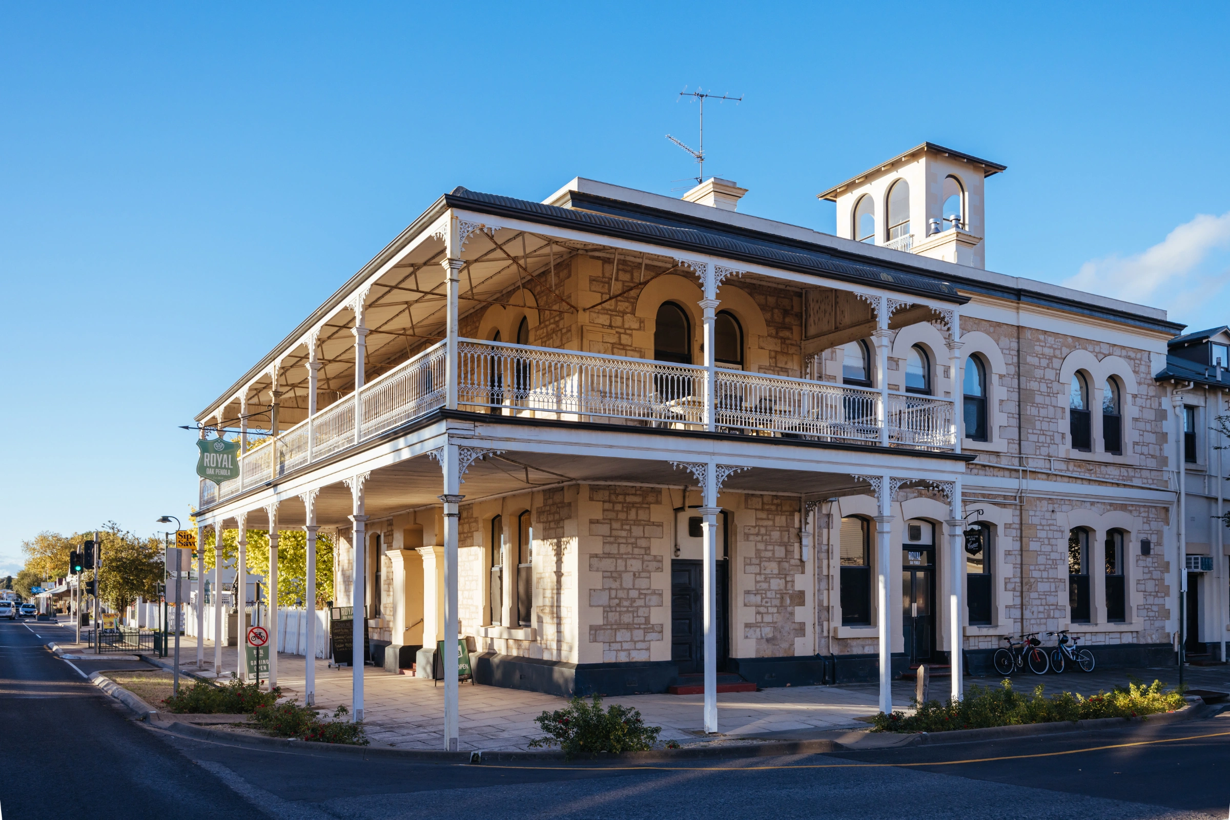 Coonawarra,_South_Australia[1].webp